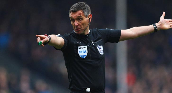 Andre Marriner takes charge of the Chelsea vs Hull City FA Cup Tie tonight. Marriner has only used his red card once this season. Photo Credit: Sky Sports.